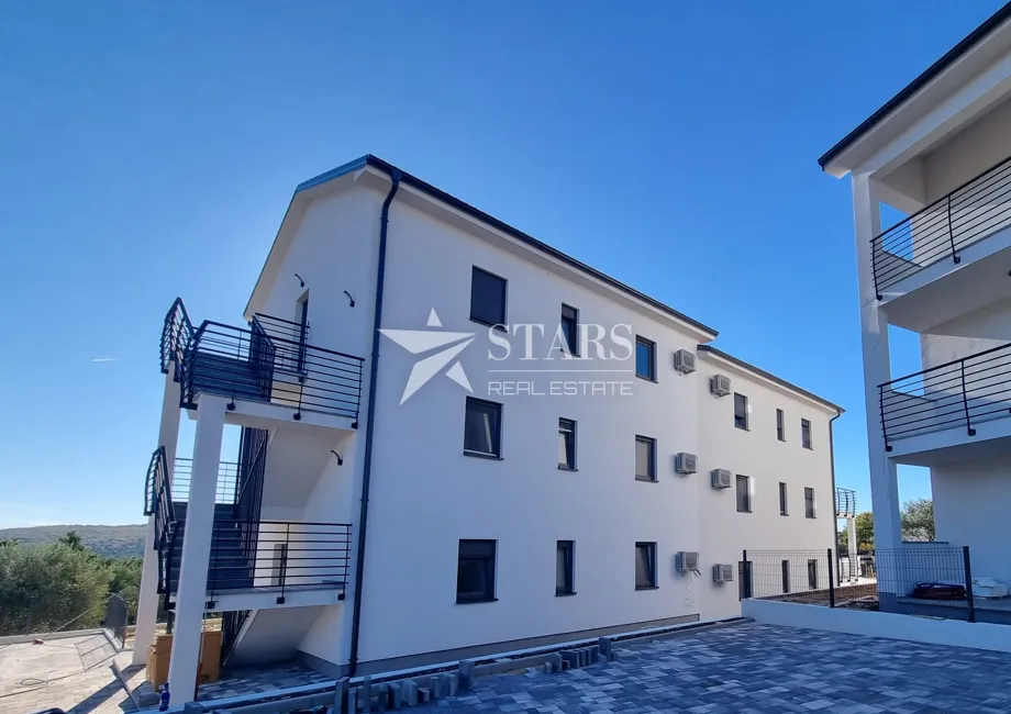otok krk, čižići 2s+db stan u novogradnji - slika 3