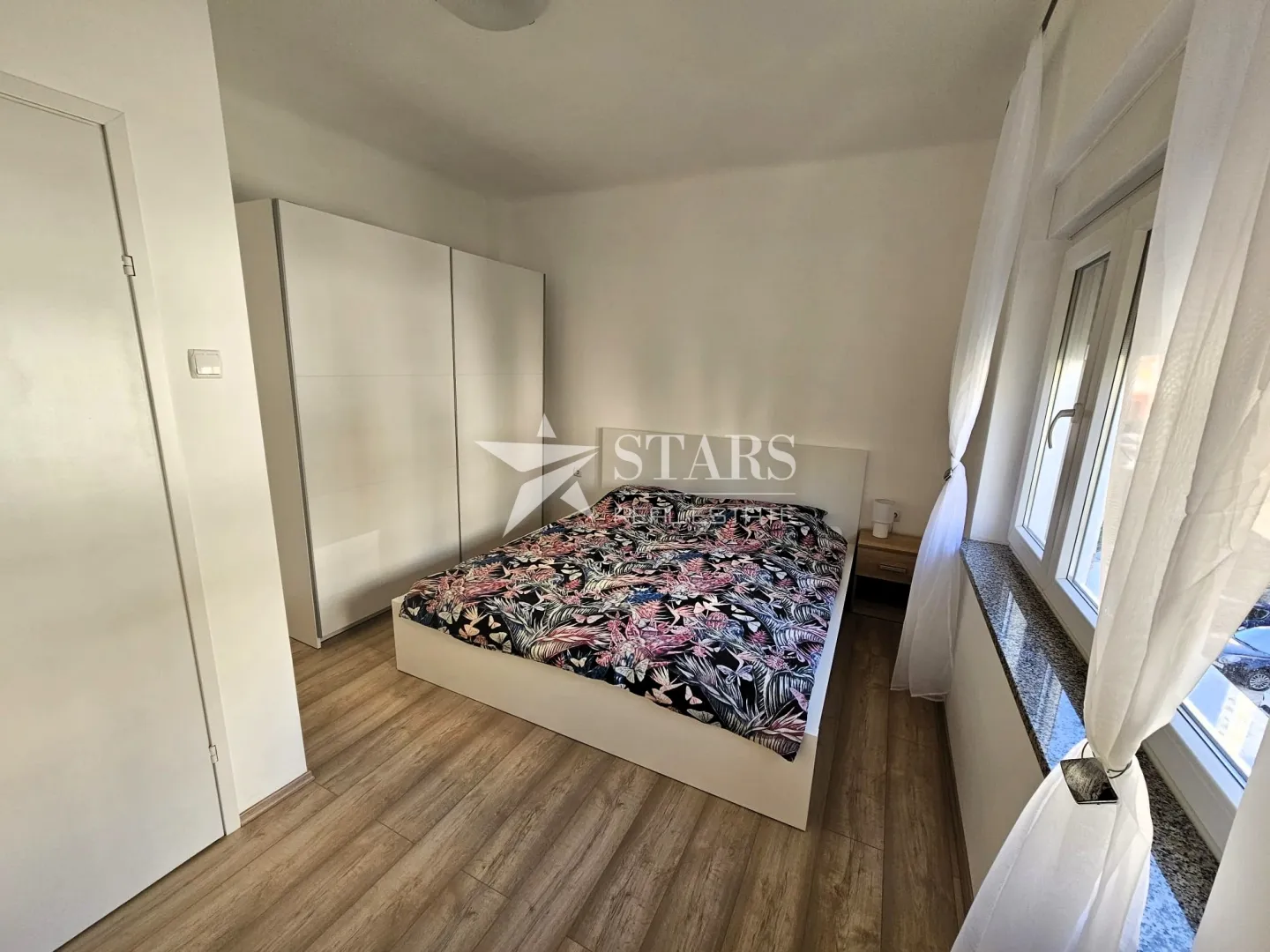 rijeka, širi centar, adaptirana dva stana, 1s+db + garsonijera - slika 4