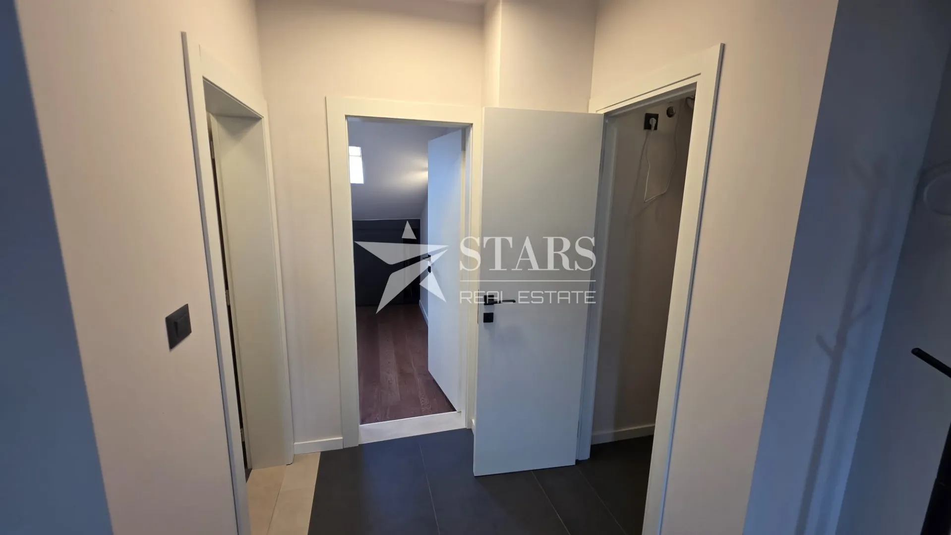 rijeka, centar - vrhunski uređen stan, galerija, balkon - slika 10
