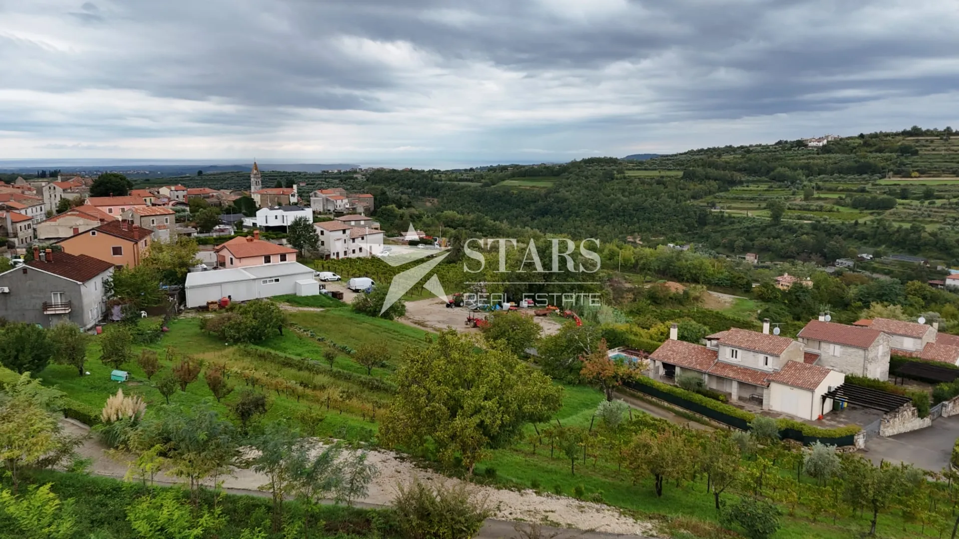 istra, momjan – luksuzna vila s bazenom - slika 10