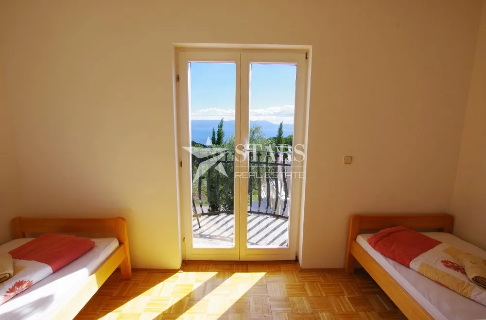 istra, labin – velika apartmanska kuća s bazenom i otvorenim pogledom na more - slika 19