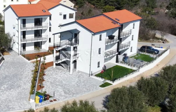 otok krk, čižići 2s+db stan u novogradnji - slika 2