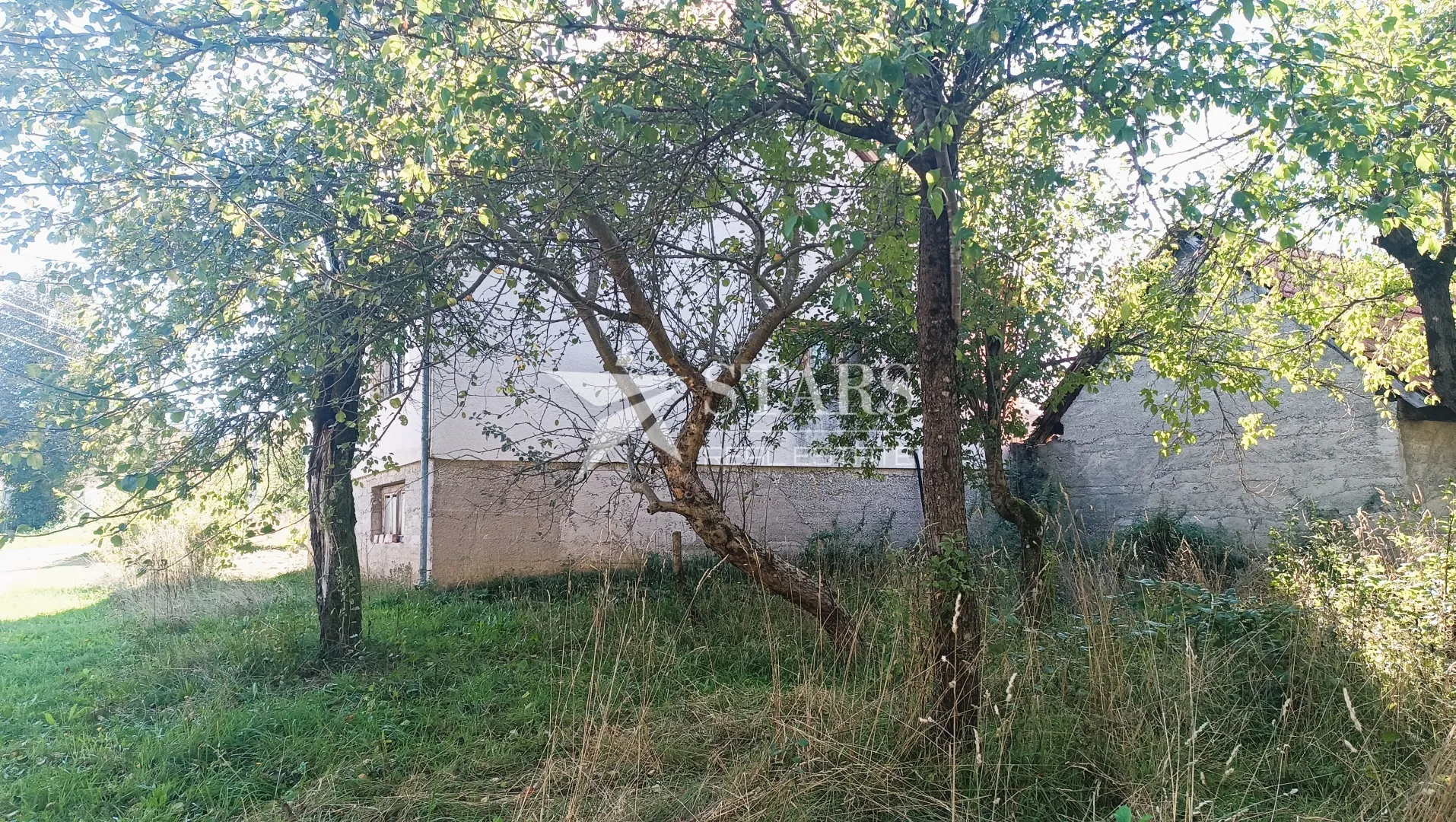 plaški - na prodaju imanje za adaptaciju u blizini centra - slika 16