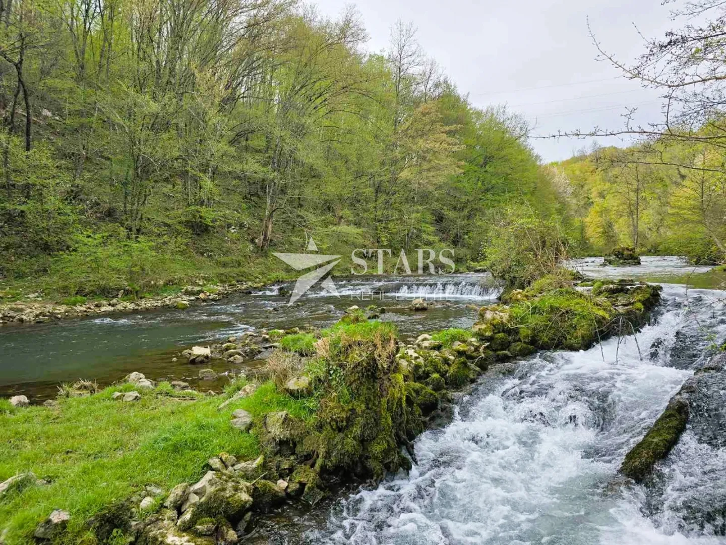 ogulin, građevinsko zemljište s drvenom kućom – oaza mira - slika 24