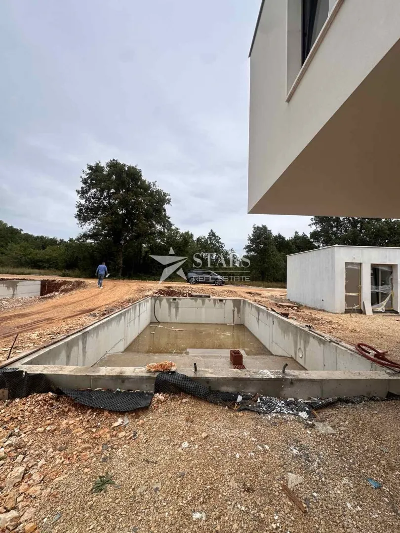 labin - villa sa bazenom i okućnicom - slika 6