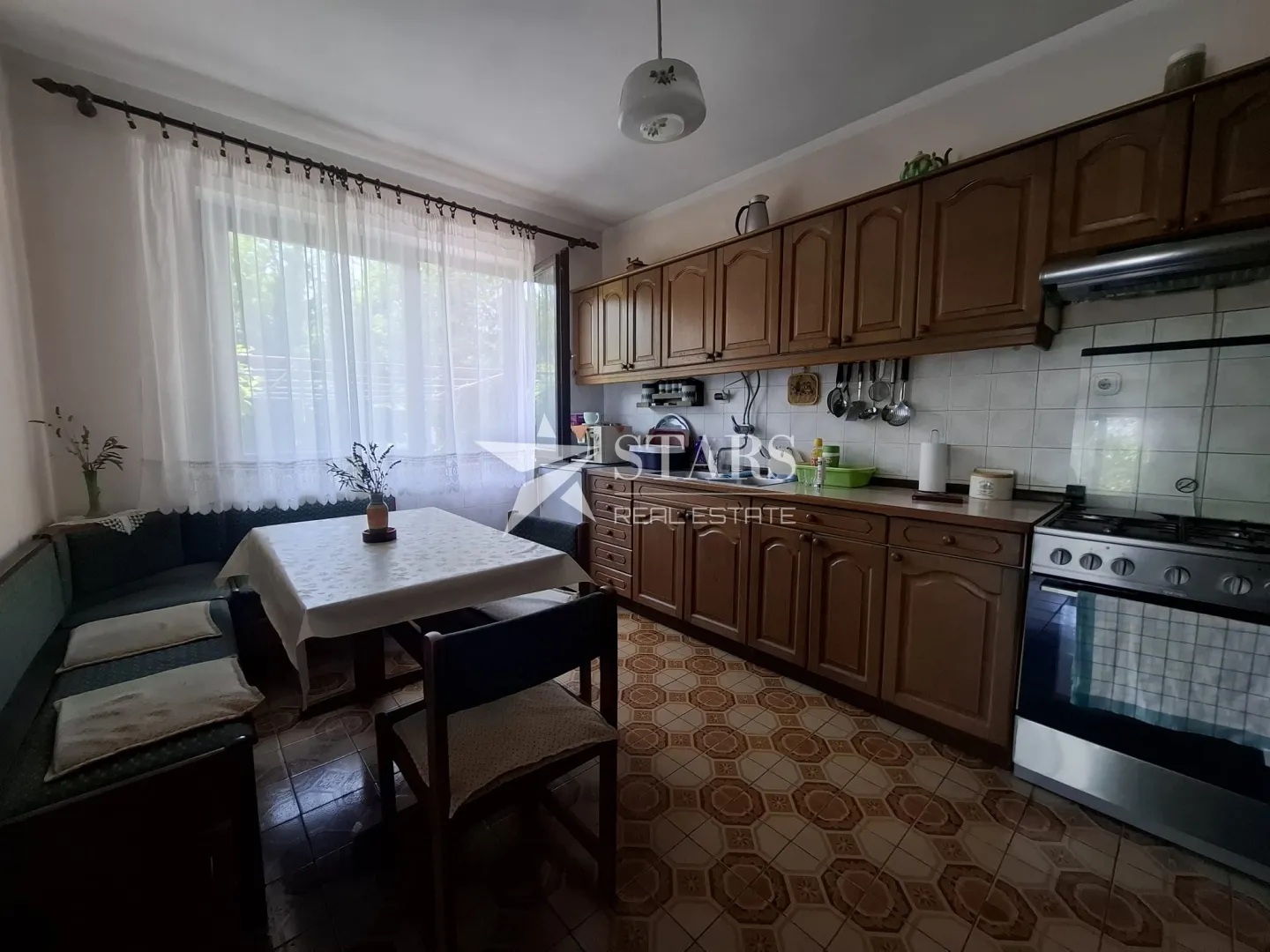 grižane - obiteljski dom u zelenom okruženju - slika 6