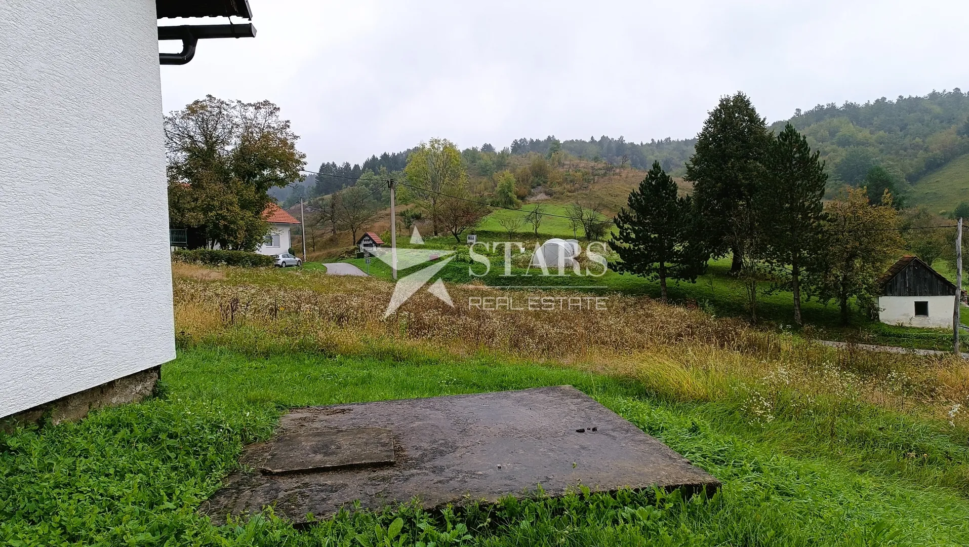 josipdol - kuća s okućnicom i dvorišnom zgradom – 8 km od centra - slika 4