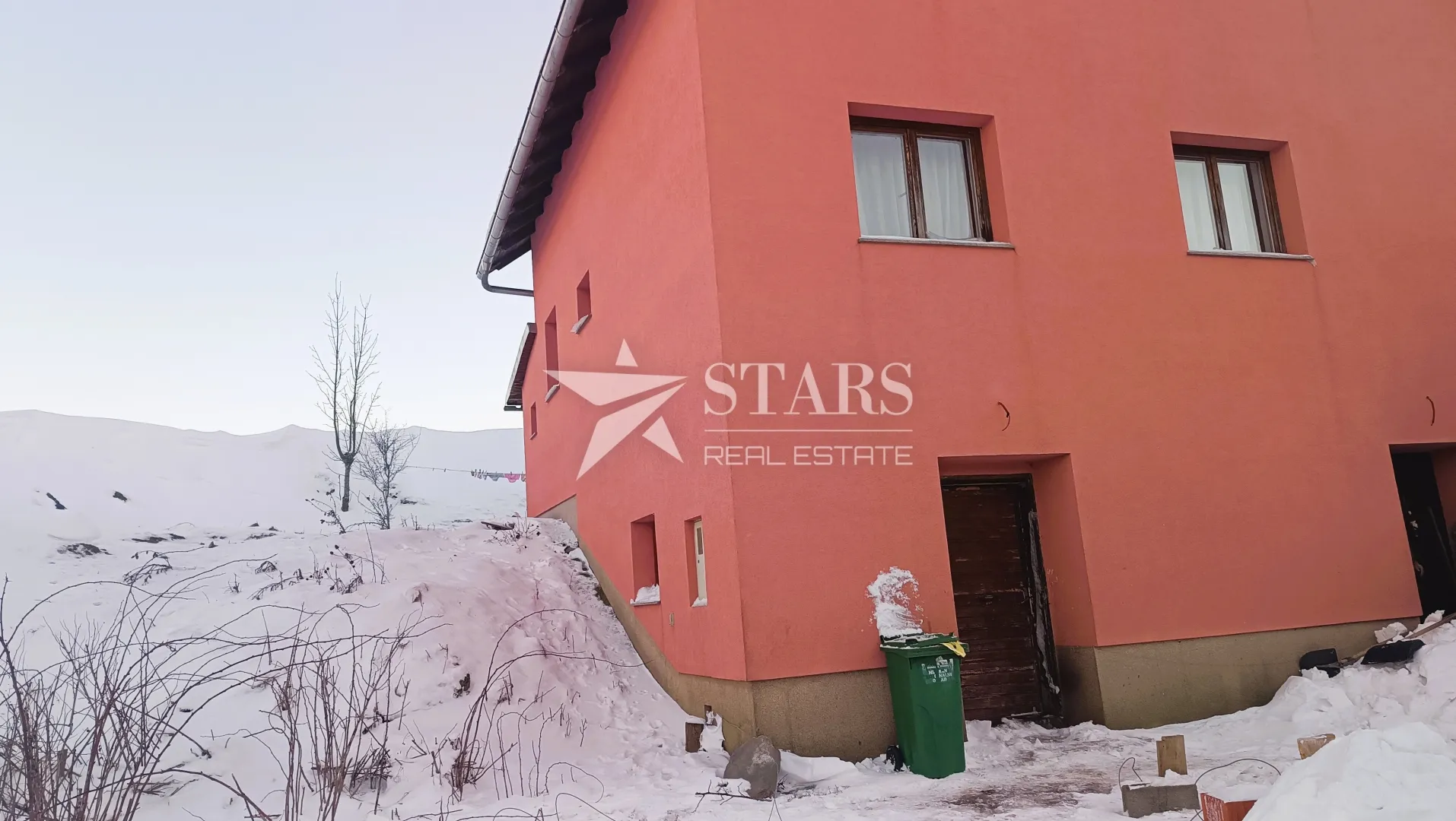 otočac - prodaje se kuća površine 180 m2 - slika 2