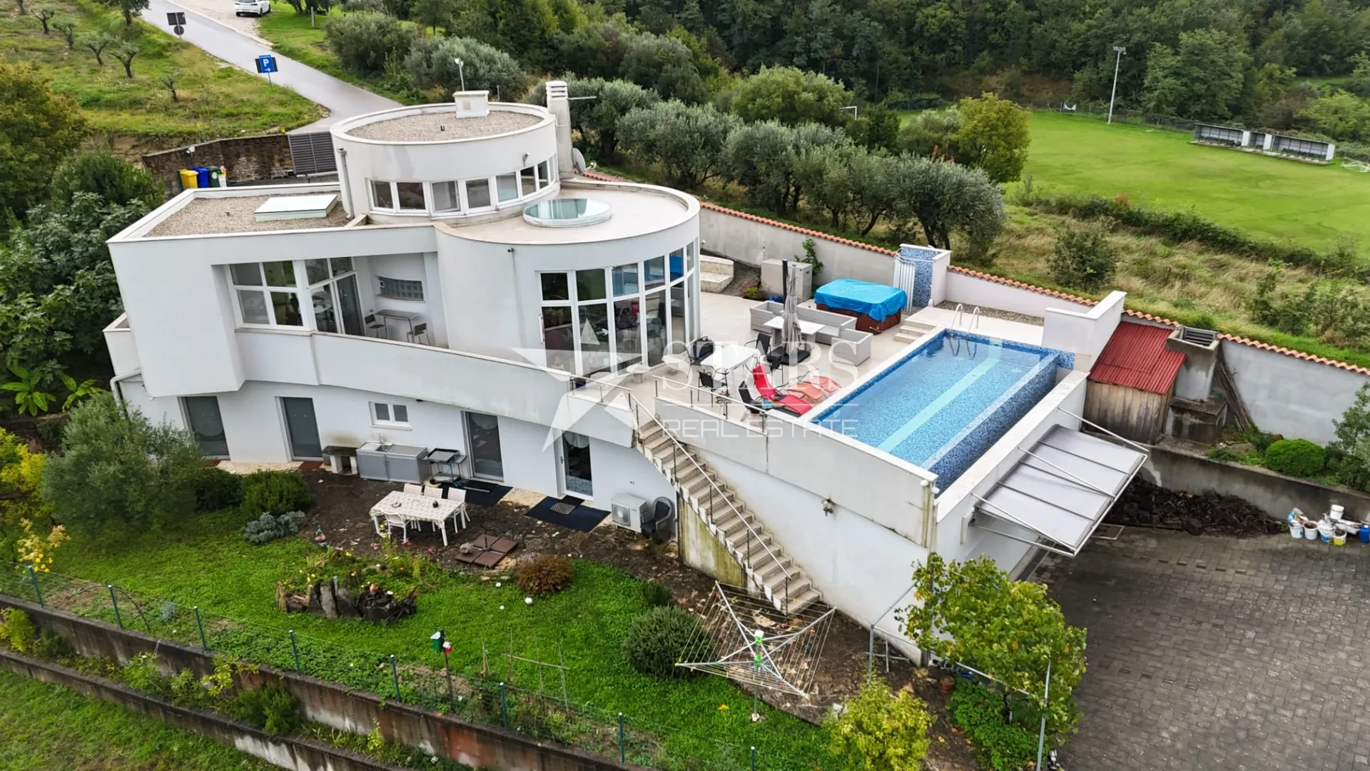 istra, momjan – luksuzna vila s bazenom - slika 11
