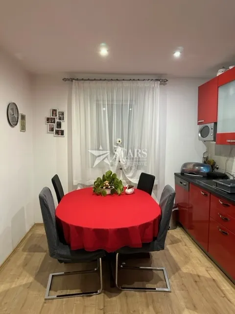 gorski kotar, delnice - centar, kuća sa dva stana i garažom - slika 5