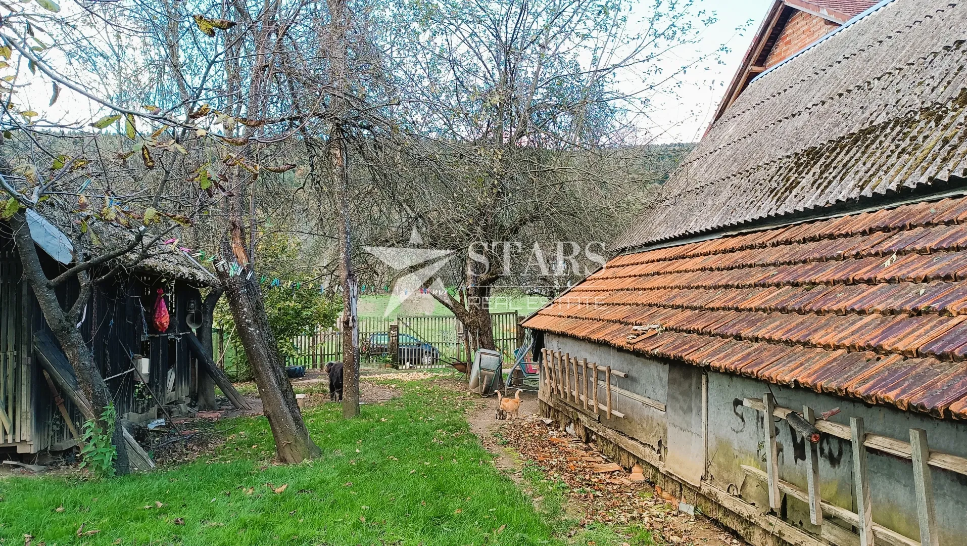 plaški - jezero, kuća s okućnicom - slika 17