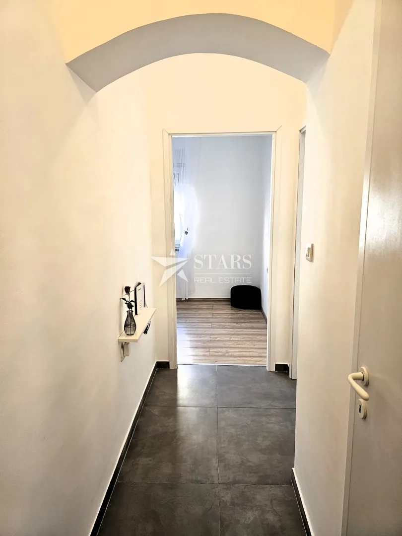 rijeka, širi centar, adaptirana dva stana, 1s+db + garsonijera - slika 5