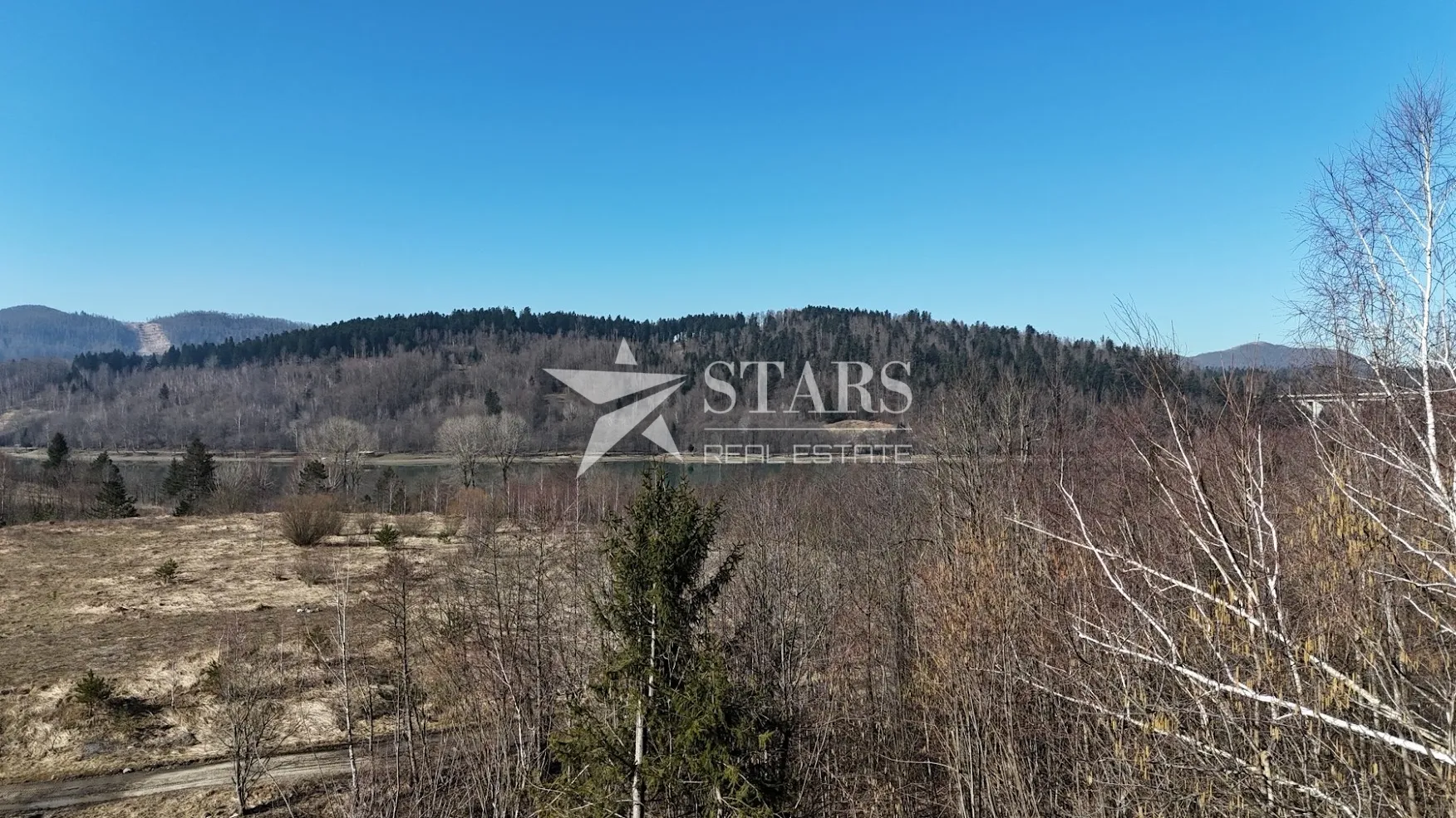 gorski kotar, fužine - građevinski teren sa pogledom na jezero - slika 3