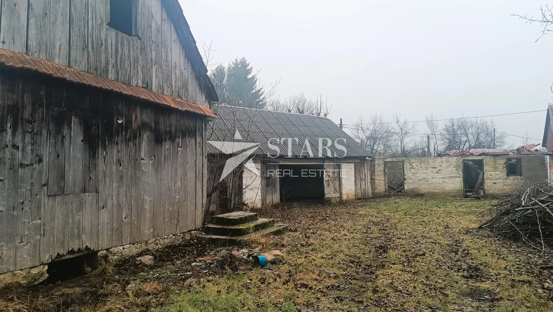 plaški - građevinsko zemljište 1005 m2 sa starim imanjem - slika 7