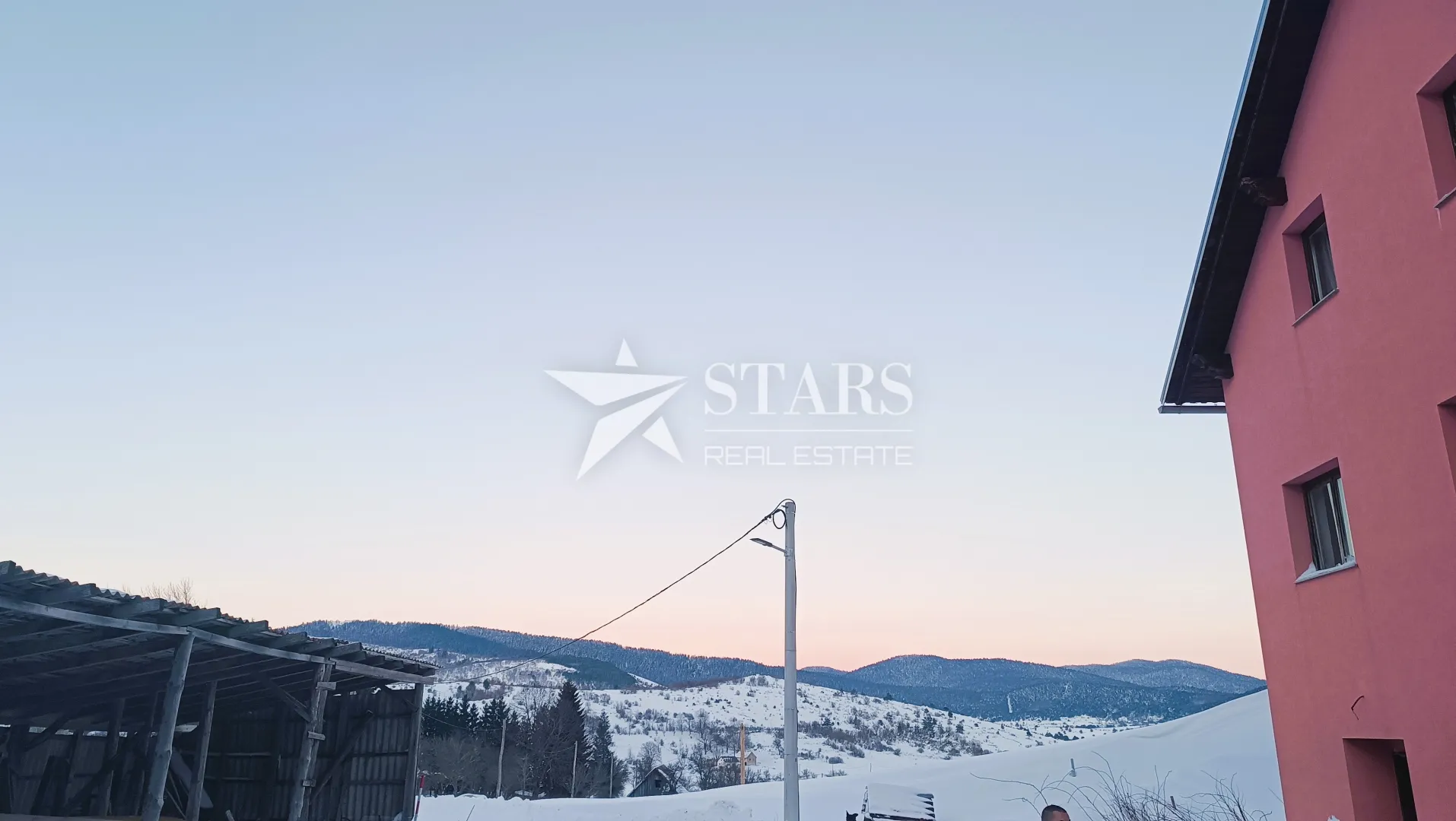otočac - prodaje se kuća površine 180 m2 - slika 11