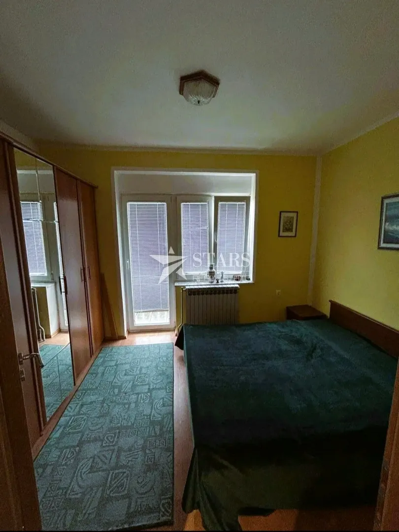 vrbovsko - predivna kuća s gospodarskom zgradom i prostranom okućnicom - slika 11