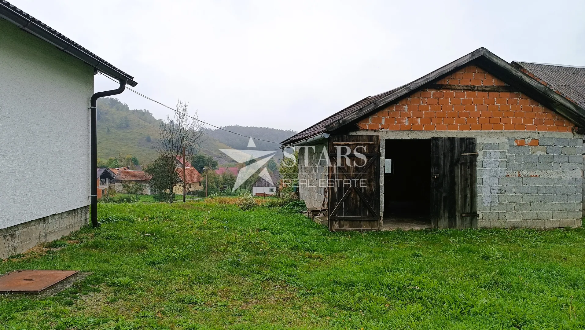 josipdol - kuća s okućnicom i dvorišnom zgradom – 8 km od centra - slika 3