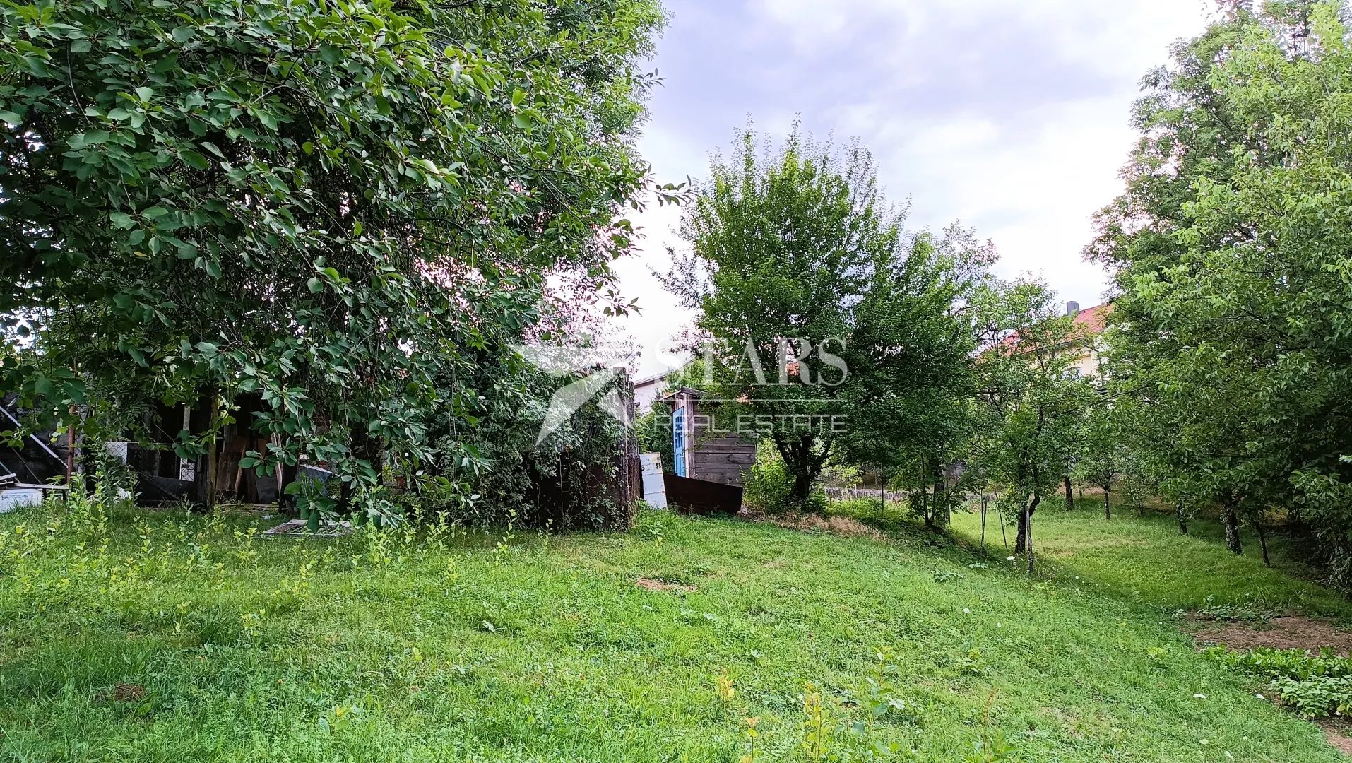 ogulin -prizemnica 97 m² s voćnjakom i pomoćnim objektima, 1.871 m² parcela - slika 30
