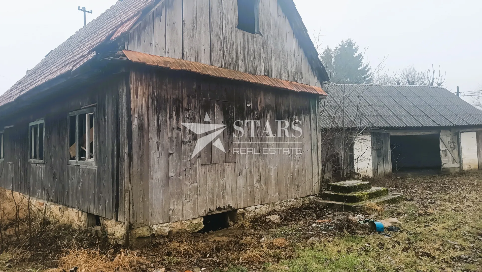 plaški - građevinsko zemljište 1005 m2 sa starim imanjem - slika 6