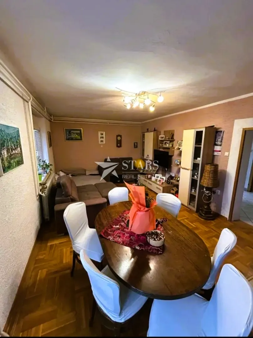 vrbovsko - predivna kuća s gospodarskom zgradom i prostranom okućnicom - slika 6