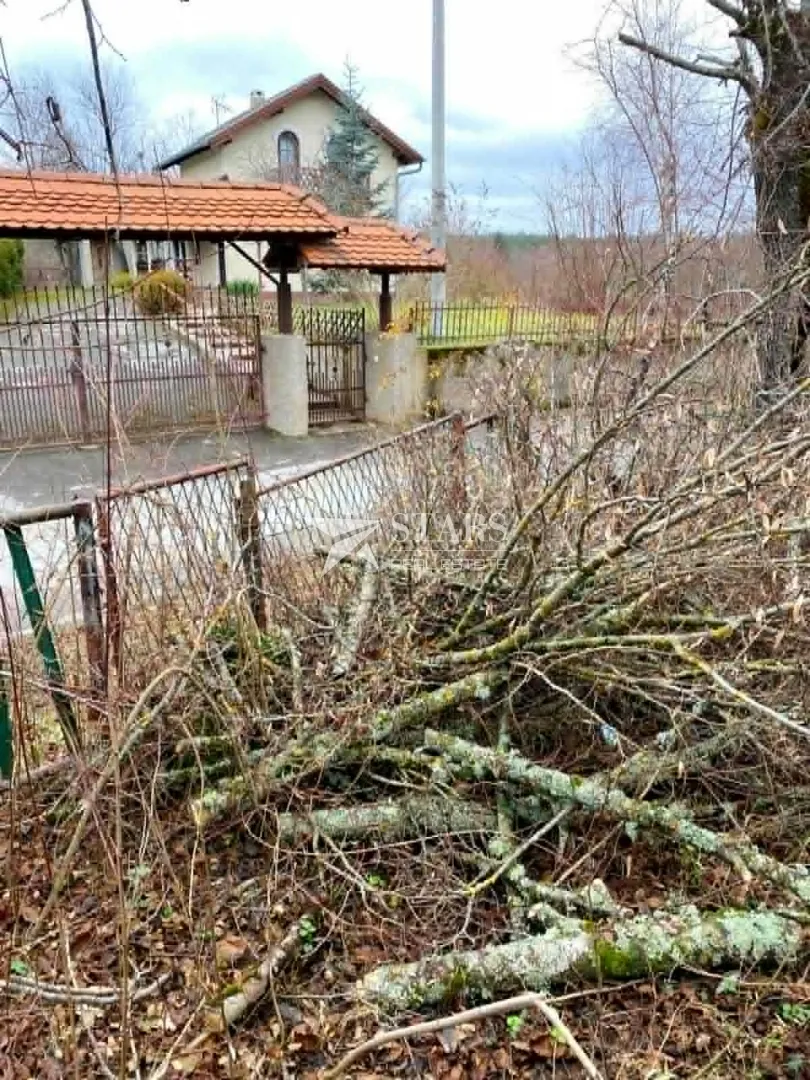 gospić, bilaj - manja kuća sa zemljištem 2144 m2 - slika 5
