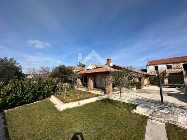 kuća sa bazenom - debeljak, sukošan - slika 21