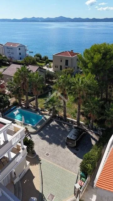 dvosobni apartman sa pogledom na more - kožino - slika 4