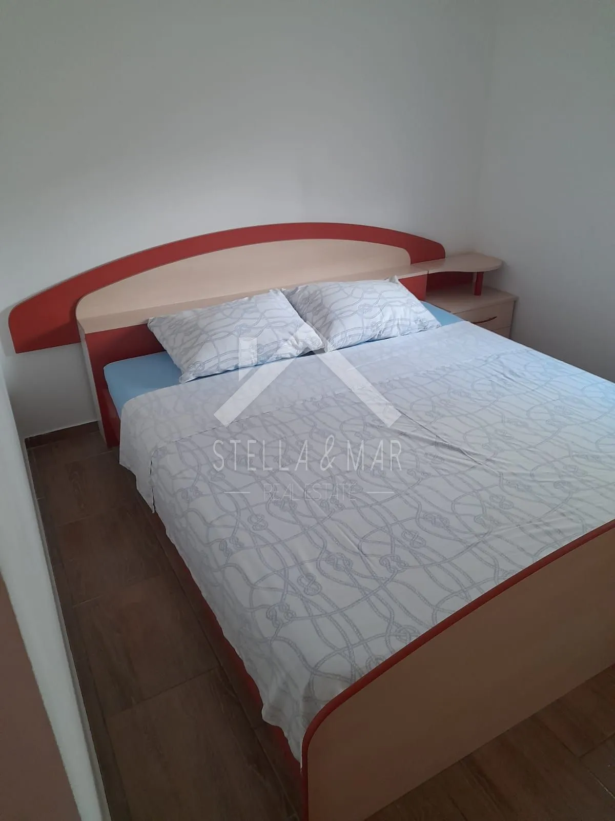 kuća sa 4 apartmana - vir - slika 14