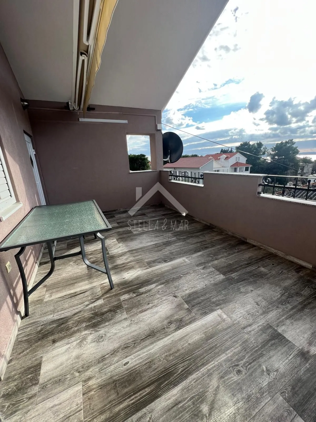 kuća sa 3 stana, 180m do mora - vrsi mulo - slika 7