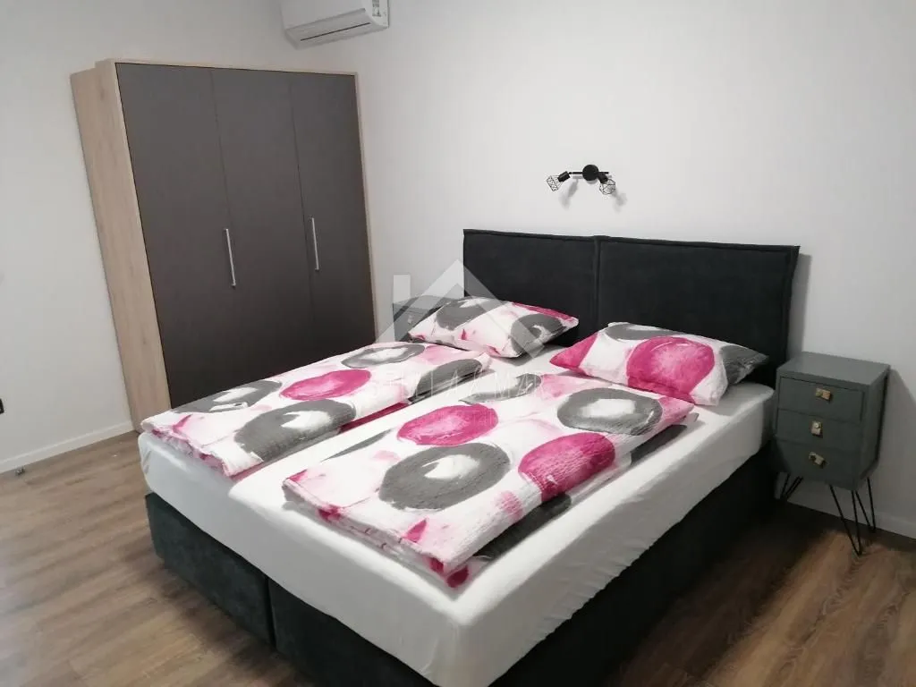 villa sa bazenom, miran predio - vir - slika 22