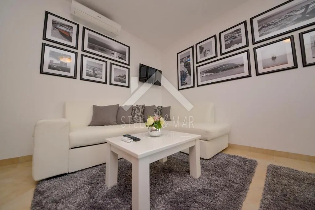 villa sa bazenom na atraktivnoj lokaciji - vir - slika 10