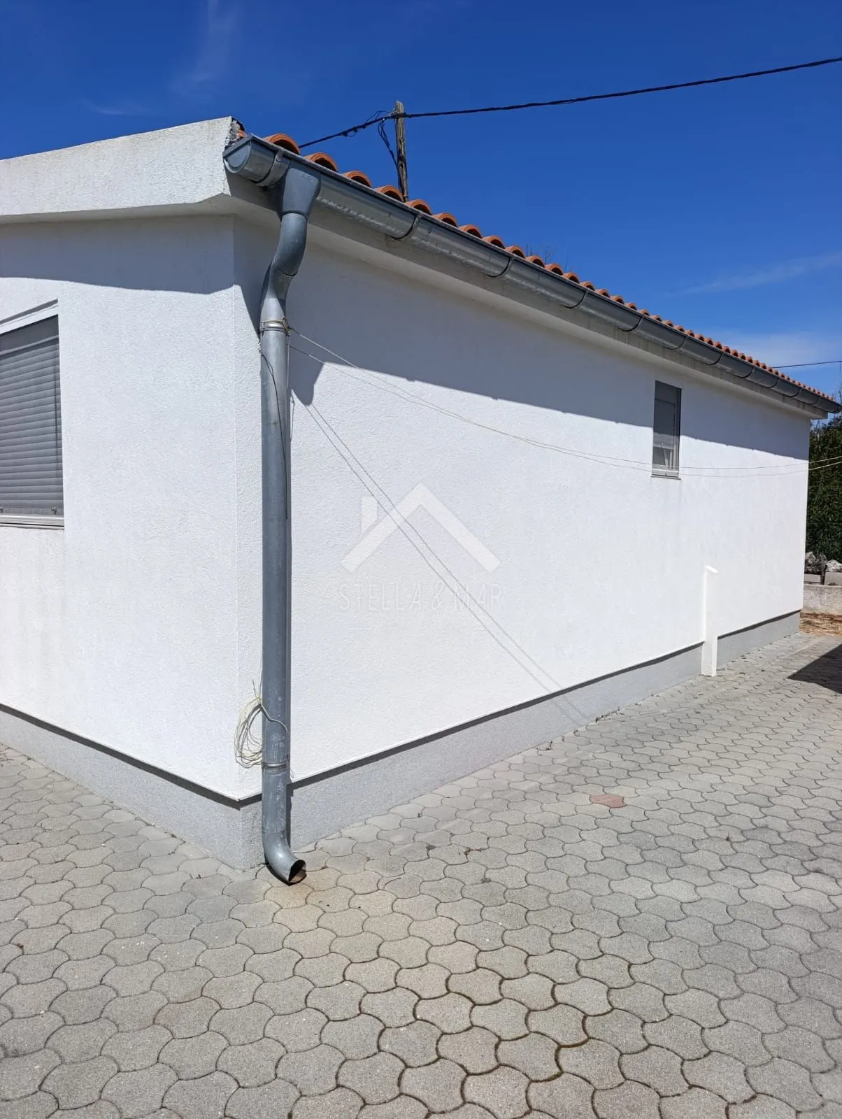 prizemnica + studio apartman i garaža, 50m od mora -vir - slika 9