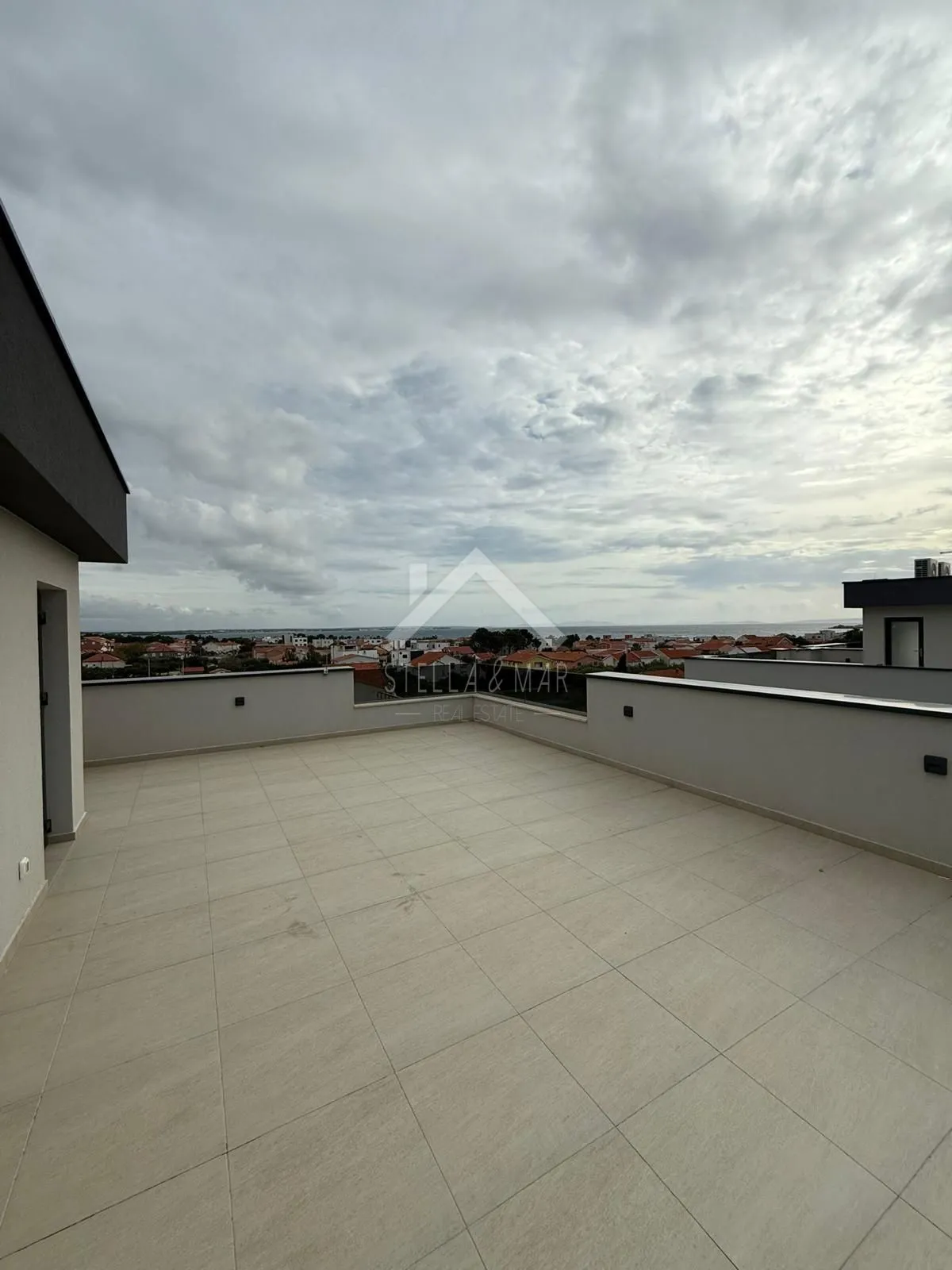 trosobni apartman u centru vira , pogled na more - vir - slika 6