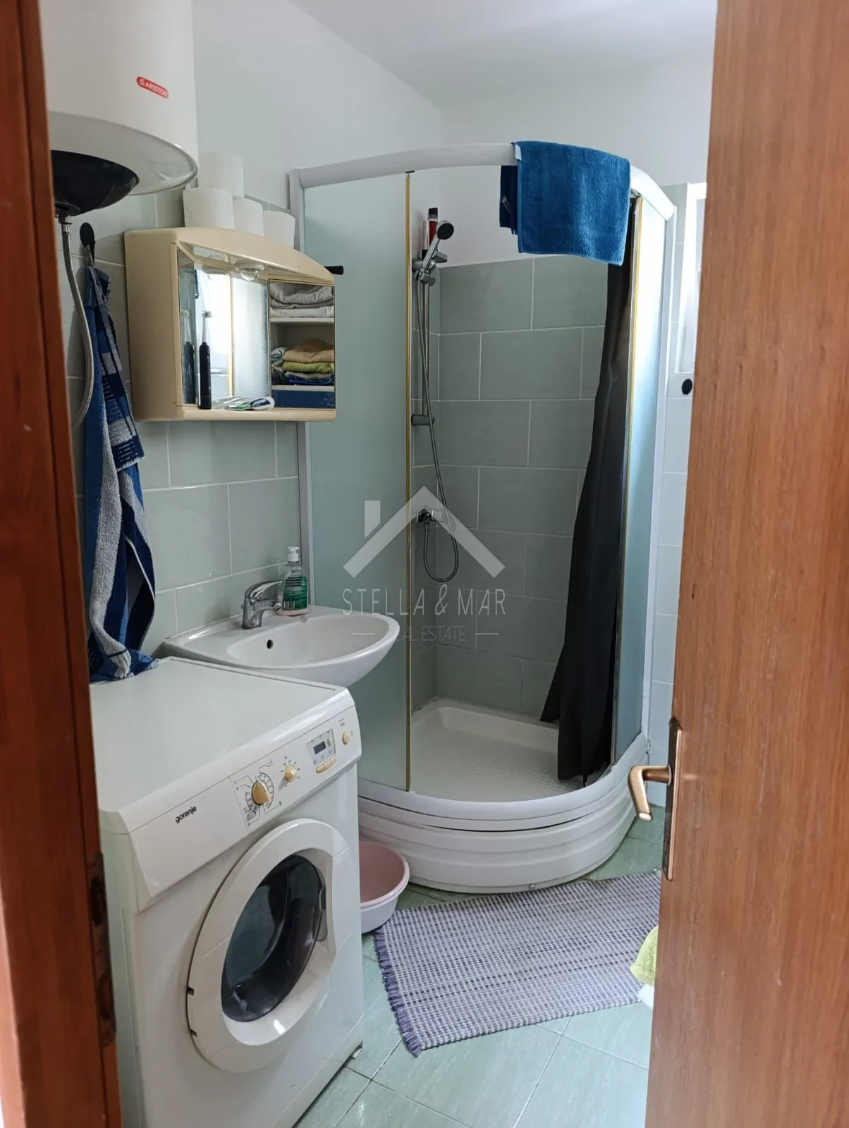 kuća sa dva apartmana, blizina mora - vir - slika 17
