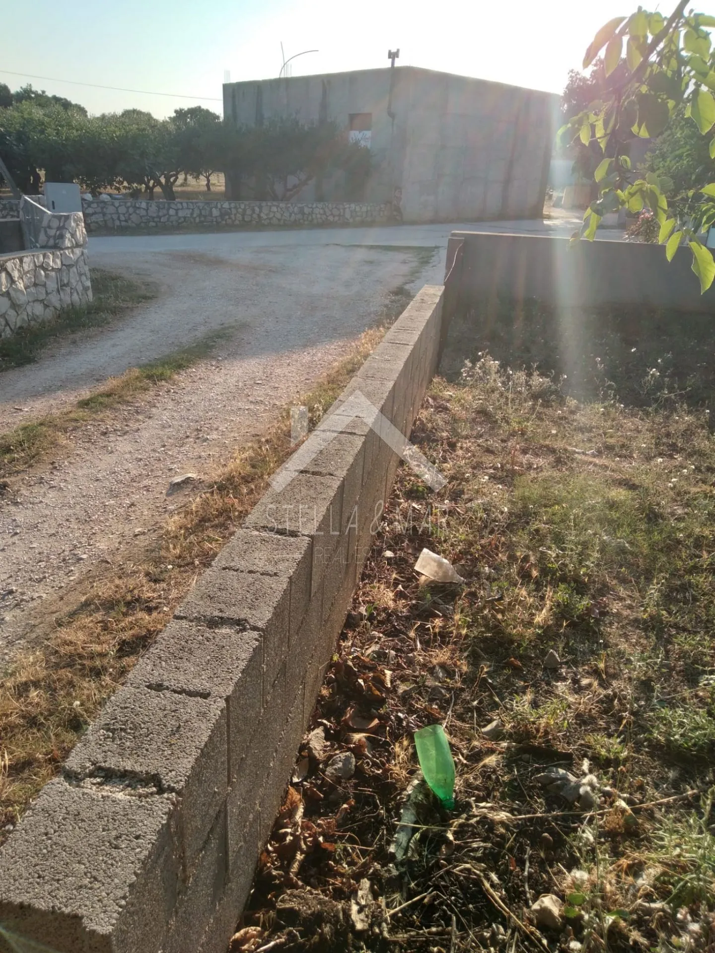 građevinsko zemljište 747m2 - zaton - slika 9