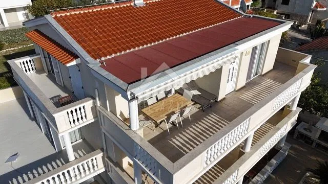 dvosobni apartman sa pogledom na more - kožino - slika 8