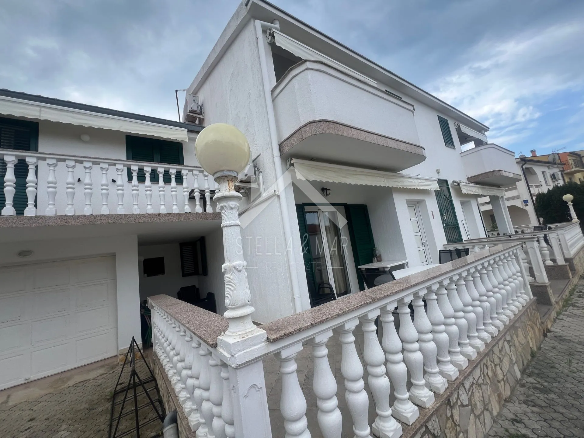 jednosobni apartman sa garažom, blizina mora - vir - slika 4