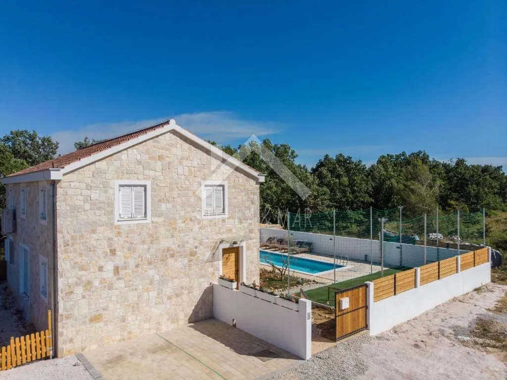 vila sa bazenom - zaton - slika 44