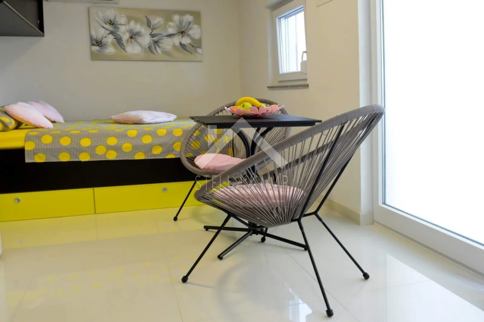 apartman sa 3 pomoćna objekta i bazenom - privlaka - slika 9