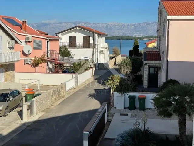 kuća sa 4 apartmana, 50m od mora - nin - slika 12