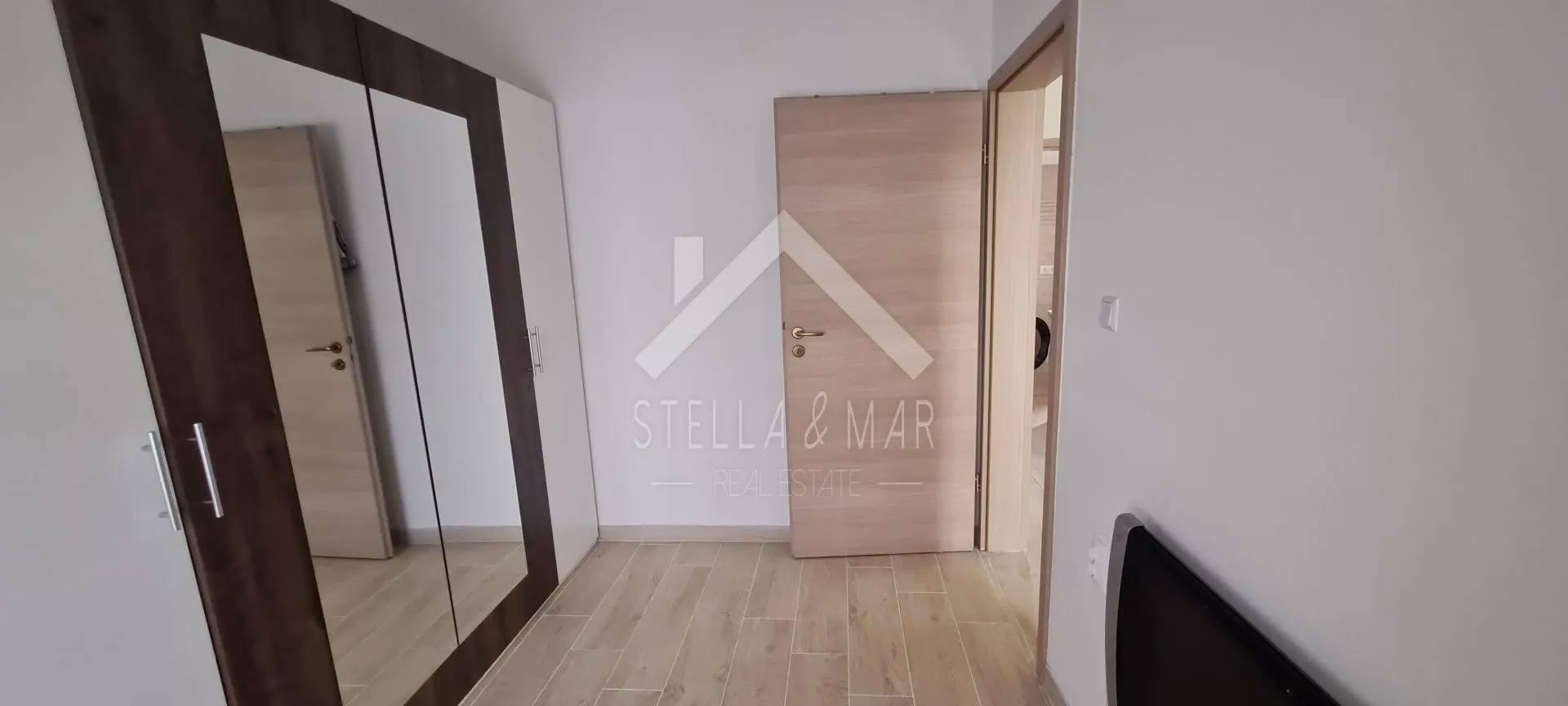 kuća sa 4 apartmana, južna strana - vir - slika 13