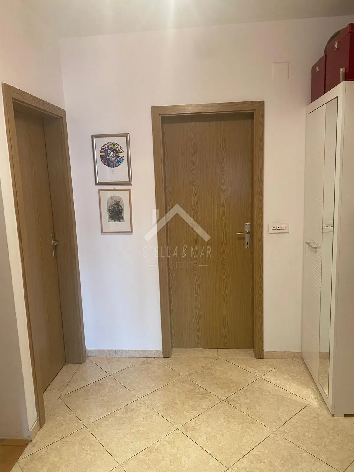 stan sa tri spavaće sobe, namješten, pogled - petrići, zadar - slika 16