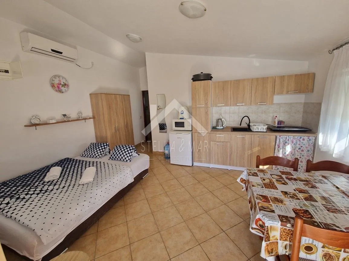 kuća sa 3 apartmana, pogled na more - vir - slika 10