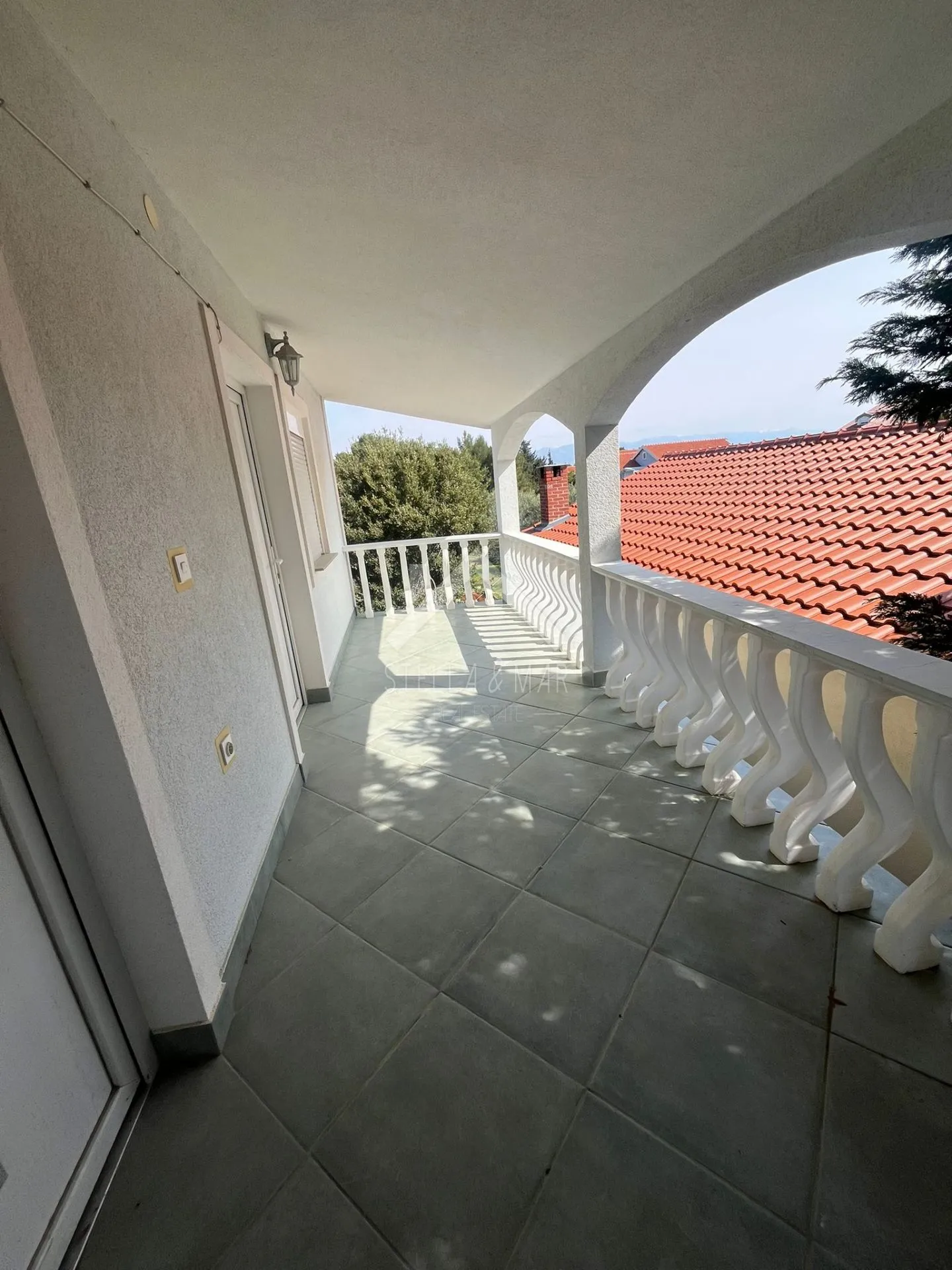 top lokacija! kuća sa 5 apartmana, centar - vir - slika 10