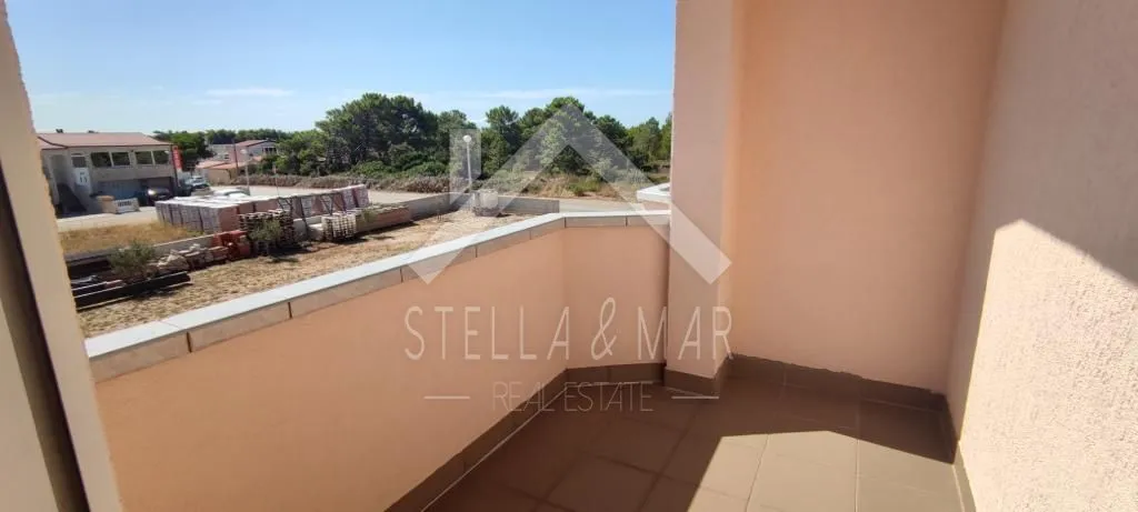 stambeno poslovni objekt sa 7 apartmana - vir - slika 44