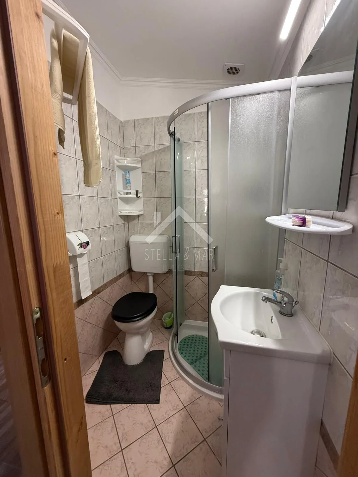apartmanska kuća 20m do mora - vir - slika 35