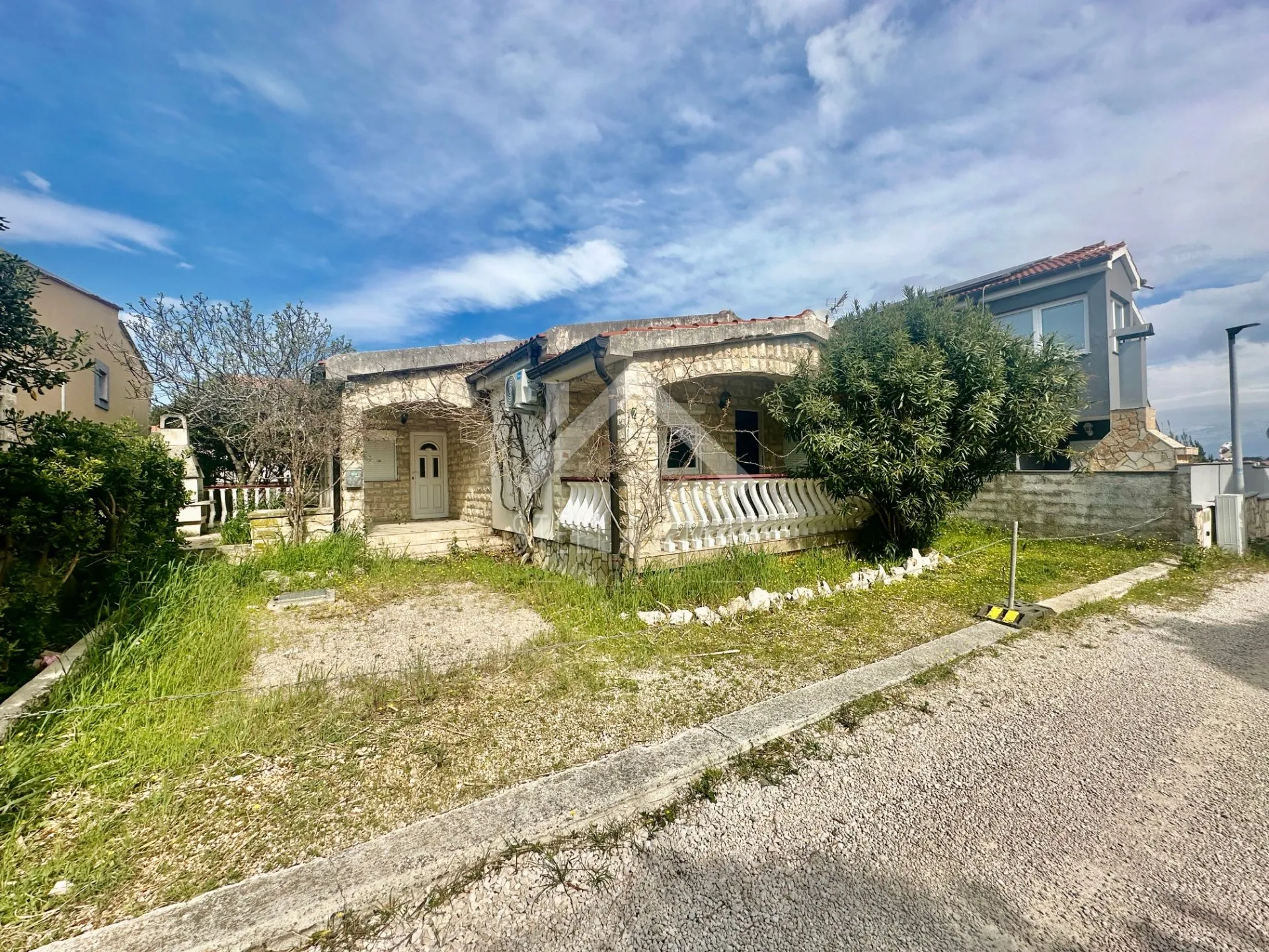prizemnica sa 2 stana, pored plaže - vir - slika 14