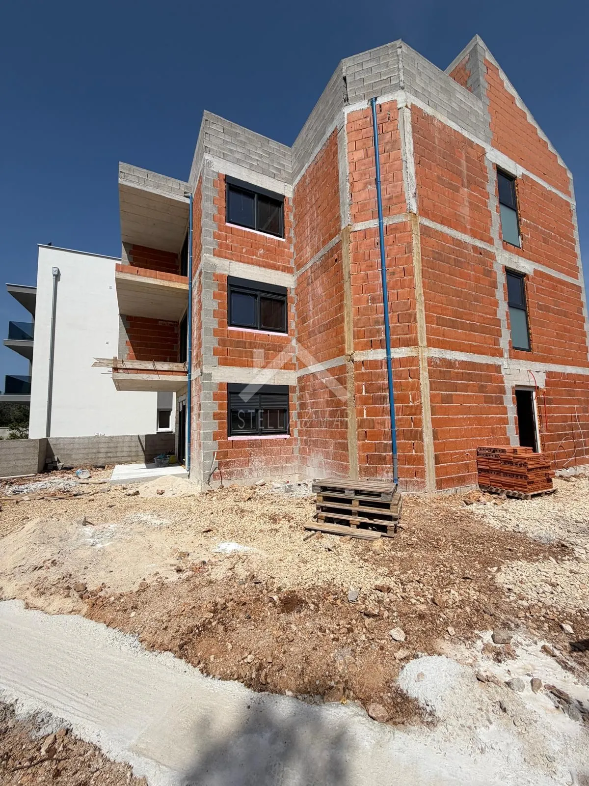 trosobni apartman u novogradnji - vir - slika 6