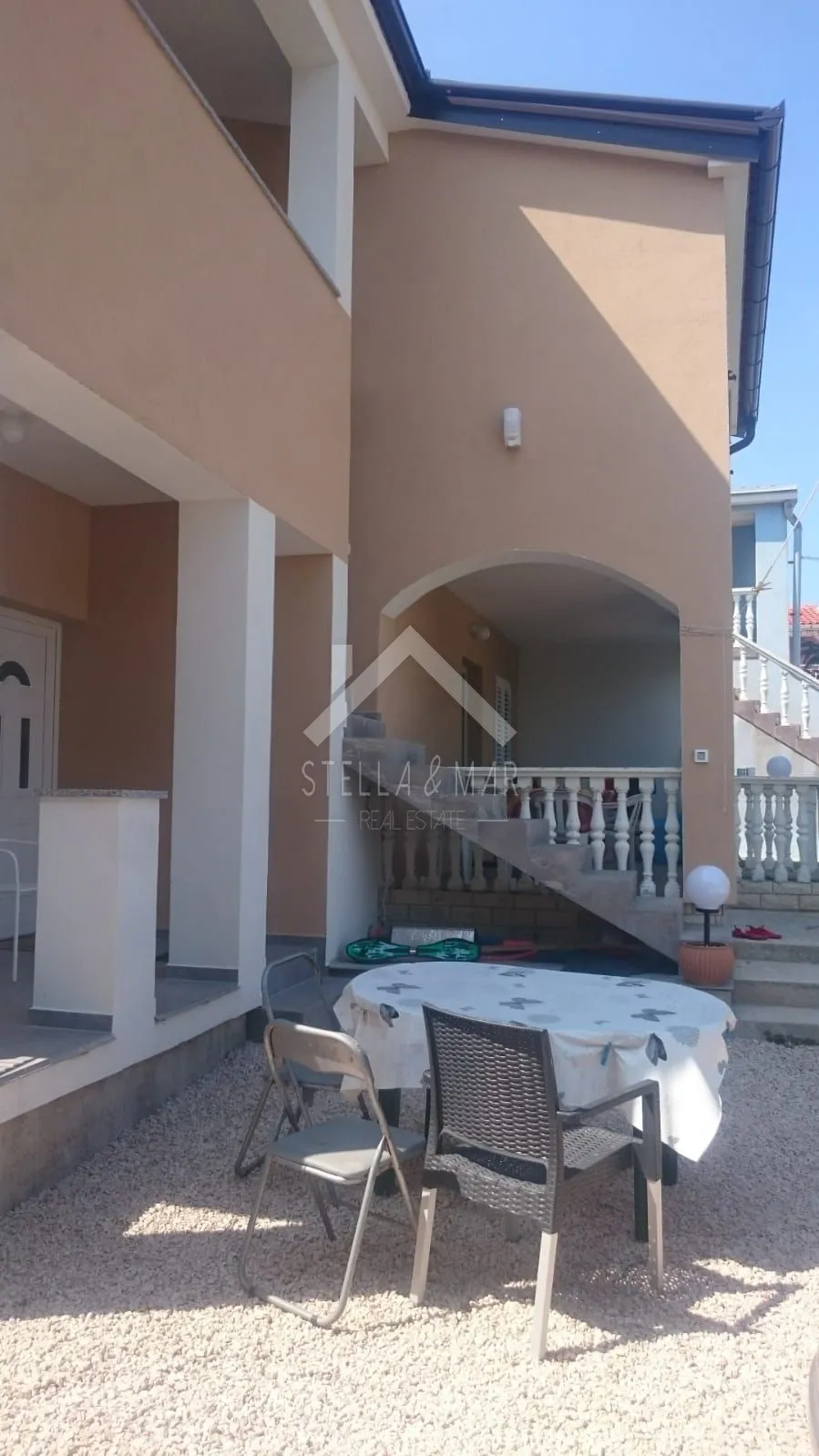 kuća sa tri stana, novogradnja - vir - slika 28