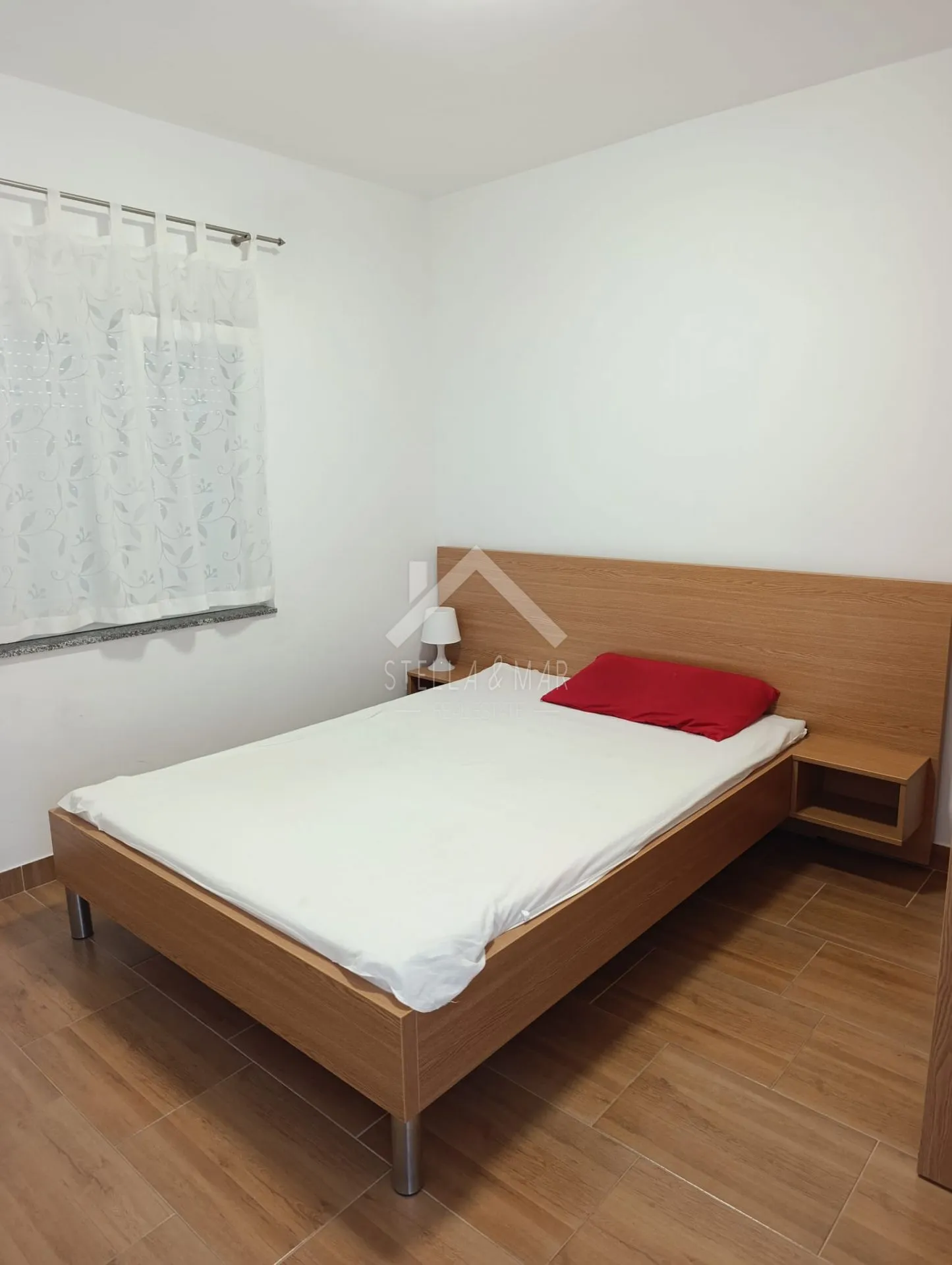 kuća sa dva stana i garažom, južna strana - vir - slika 3